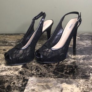 Women’s guess heels size 8 1/2
